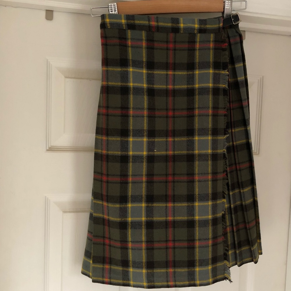 Classic wool tartan plaid kilt skirt